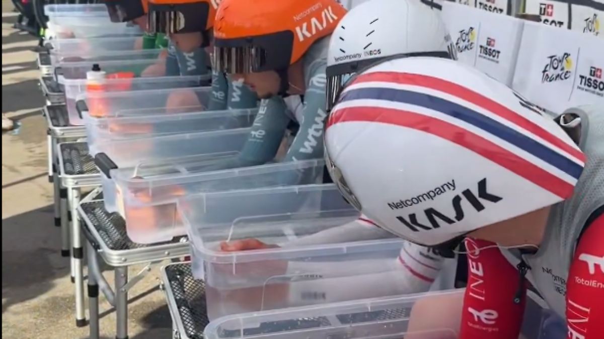 Skurrile Szene vor dem Start: Tour-Team schweigt zu Wasserwannen-Trick
